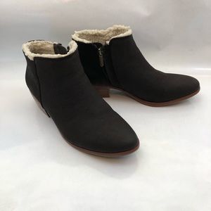 Sam Edelman Petty Ankle Bootie fur lined.